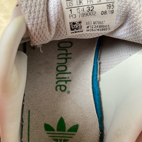 Adidas originals Stan Smith Sneakers kid size 1 US - Picture 2 of 3